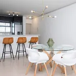 Lovely 2 Bed In Claremont