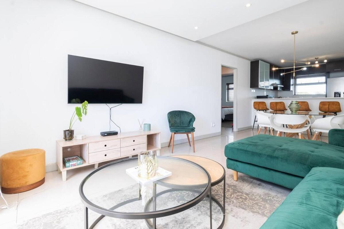 Apartment Lovely 2 Bed In Claremont Cape Town