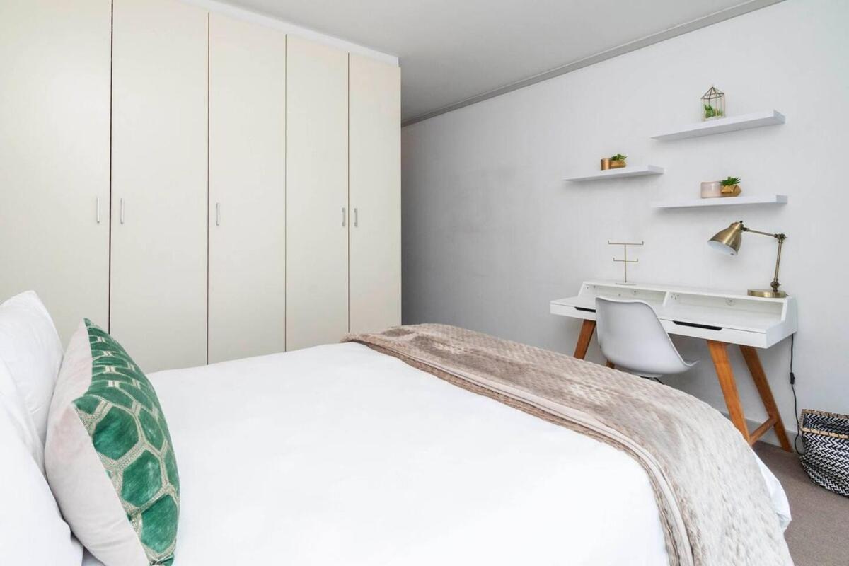 Apartment Lovely 2 Bed In Claremont